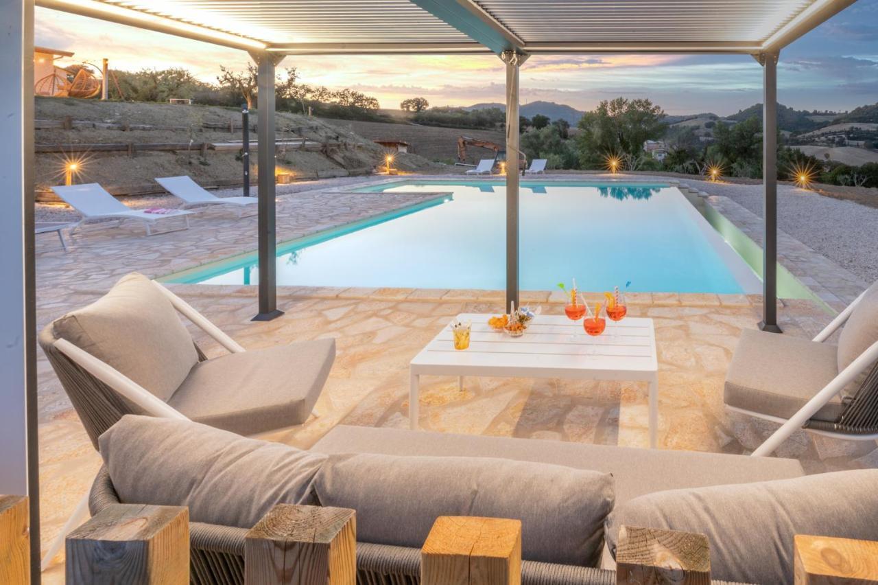 Casal Del Sole - La Ginestra Apartment Montefelcino Luaran gambar