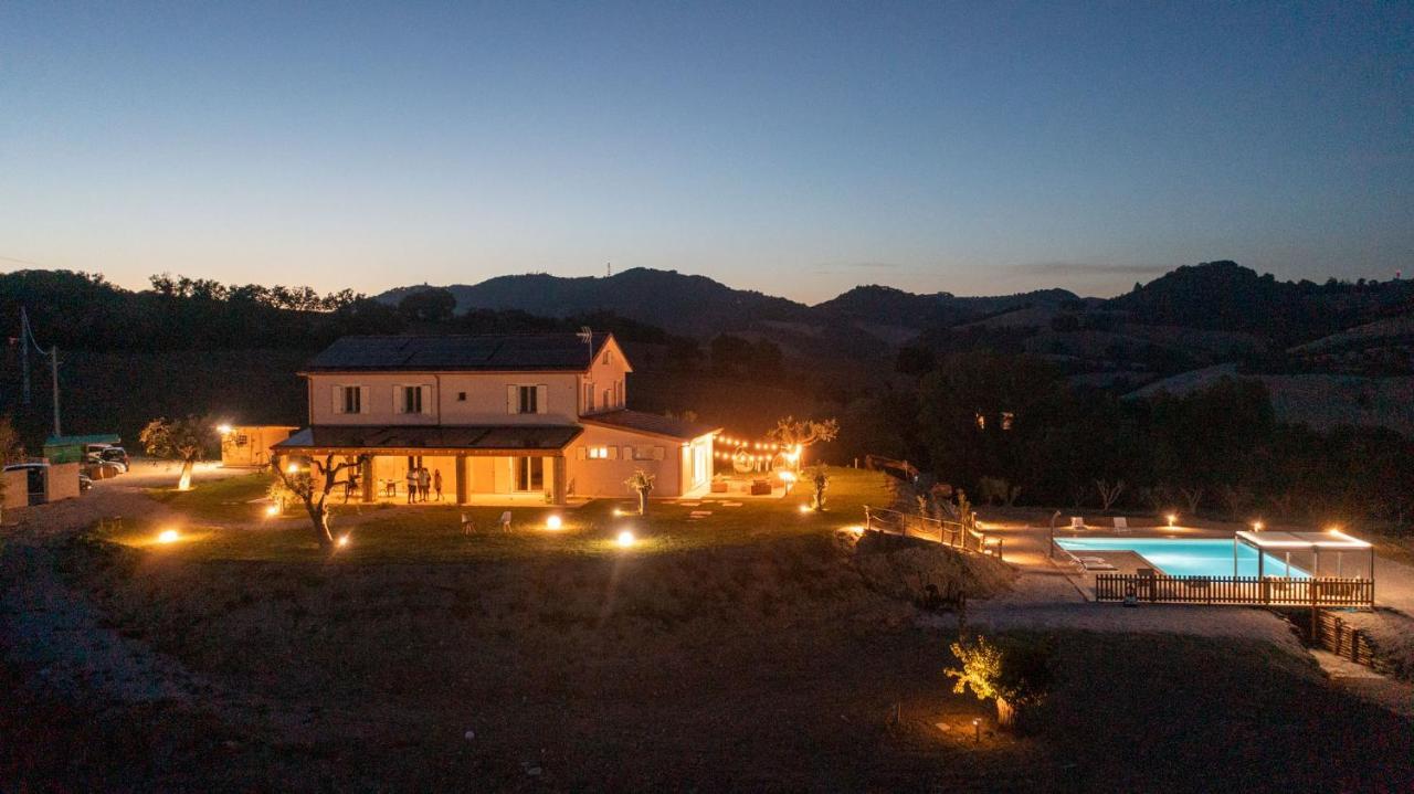 Casal Del Sole - La Ginestra Apartment Montefelcino Luaran gambar