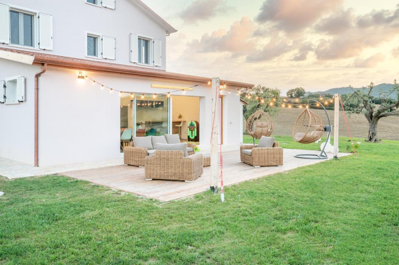 Casal Del Sole - La Ginestra Apartment Montefelcino Luaran gambar