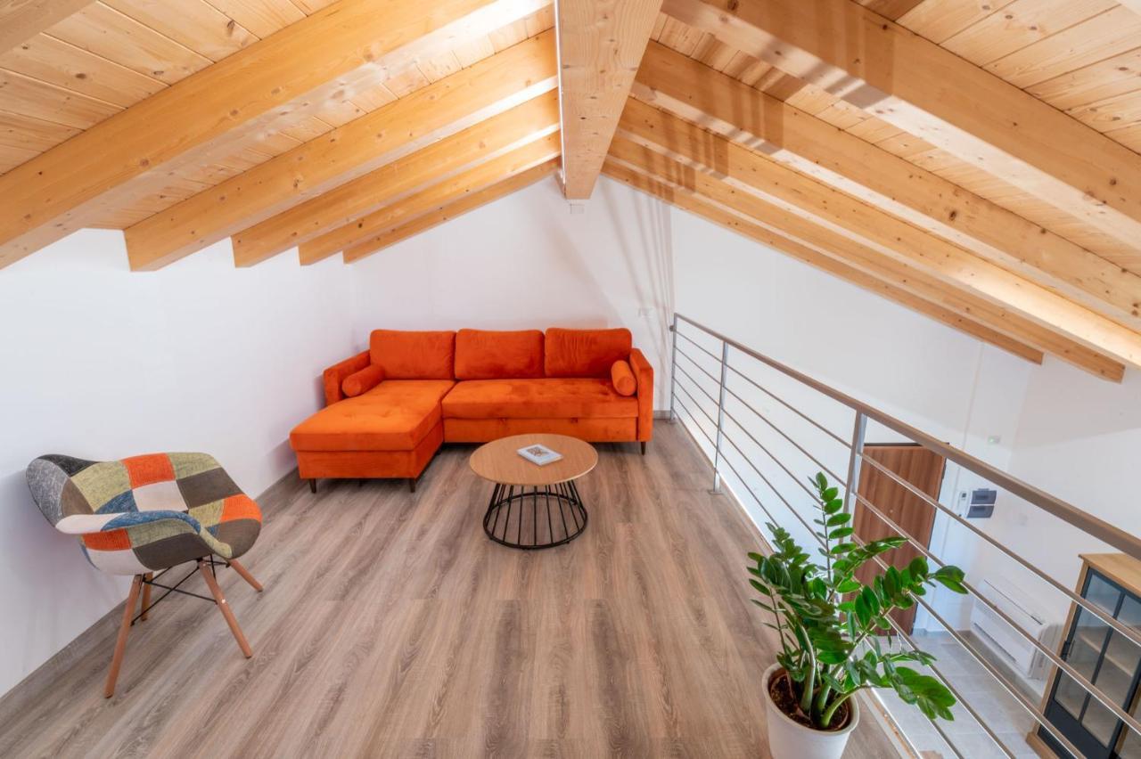 Casal Del Sole - La Ginestra Apartment Montefelcino Luaran gambar
